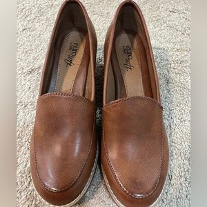 Euro Soft Loafers - Brown size 8